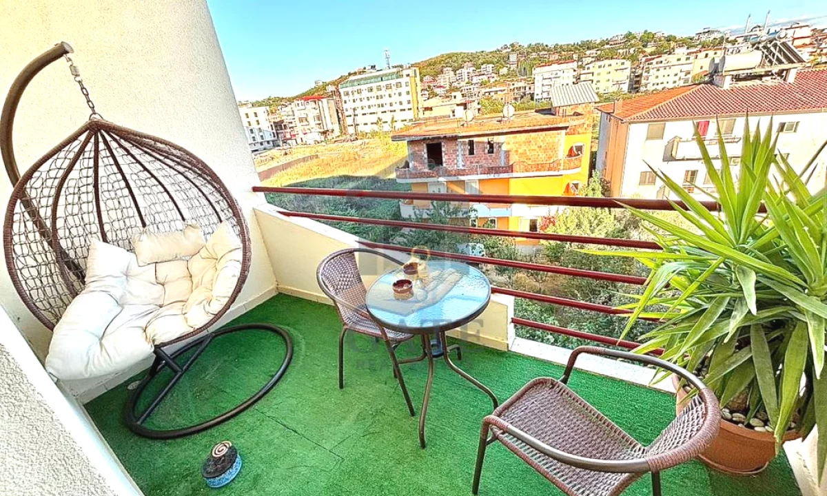 Shtepi ne shitje Apartament ne Durres, 1+1, Mobilimi E mobiluar, Pagesa 90,000  Euro.