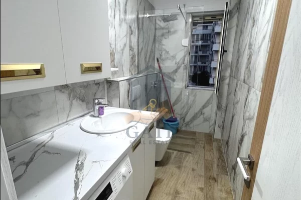 Shtepi ne shitje Apartament ne Durres, 1+1, Mobilimi E mobiluar, Pagesa 102,000  Euro.