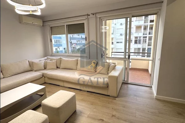 Shtepi ne shitje Apartament ne Durres, 1+1, Mobilimi E mobiluar, Pagesa 102,000  Euro.