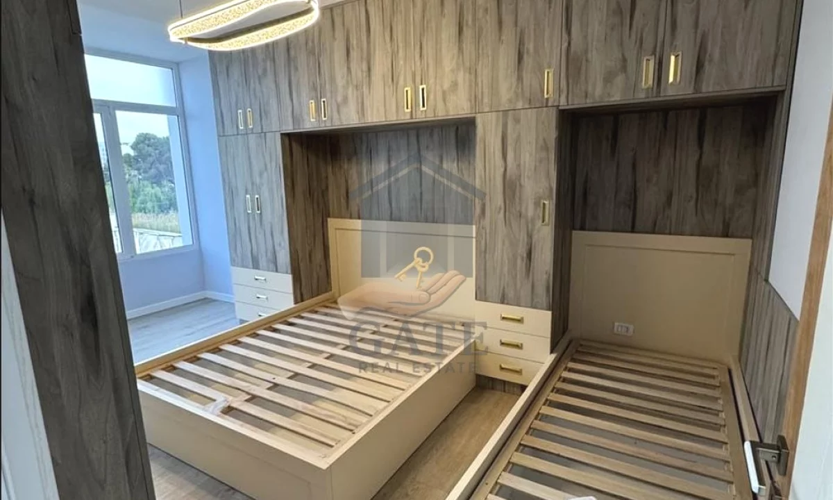 Shtepi ne shitje Apartament ne Durres, 1+1, Mobilimi E mobiluar, Pagesa 102,000  Euro.