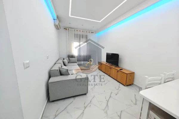 Shtepi ne shitje Apartament ne Durres, 1+1, Mobilimi E mobiluar, Pagesa 93,000  Euro.