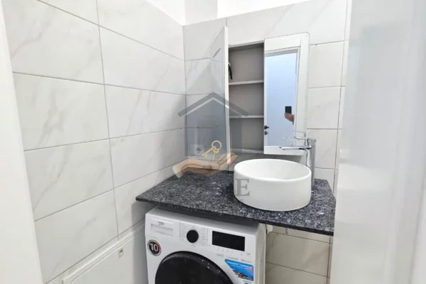 Shtepi ne shitje Apartament ne Durres, 1+1, Mobilimi E mobiluar, Pagesa 93,000  Euro.