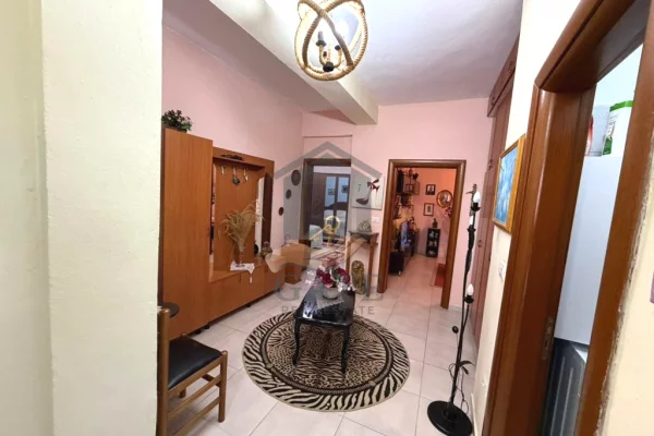 Shtepi ne shitje 1+1 ne Durres - 100,000 Euro