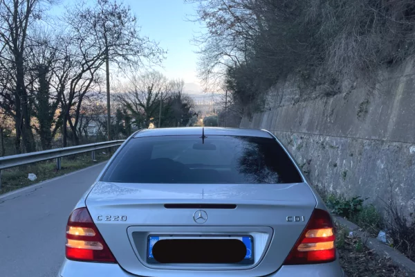 Auto in Vendita  a Elbasan - 4,000 Euro