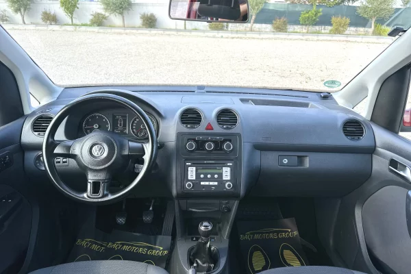 Cars for sale in Durres - 700,000 Leke