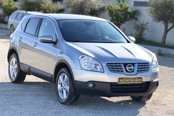 Cars for sale in Durres - 520,000 Leke