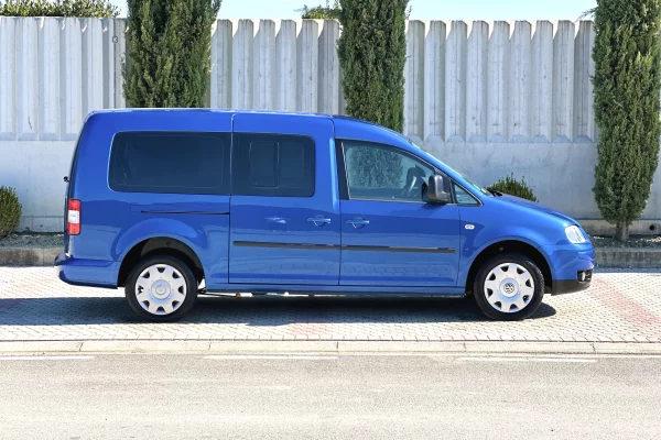 Cars for sale in Durres - 680,000 Leke