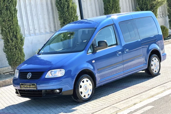 Cars for sale in Durres - 680,000 Leke