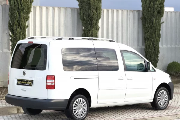 Cars for sale in Durres - 920,000 Leke