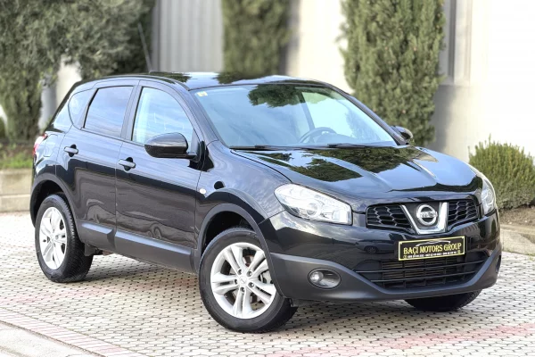 Makina ne shitje ne Durres, Nissan, 2012 Diesel,Kambio Manual Pagesa 630,000  Leke.