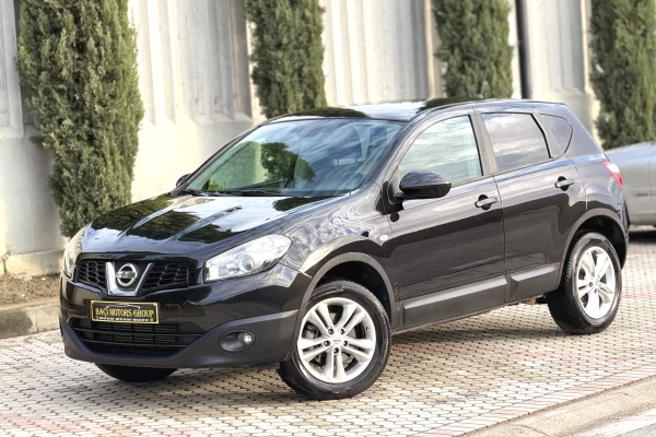Makina ne shitje ne Durres, Nissan, 2012 Diesel,Kambio Manual Pagesa 630,000  Leke.