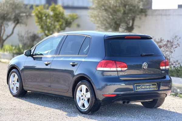 Cars for sale in Durres, Volkswagen, 2010 Diesel,Kambio Automatik Payment 6,800,000  Leke.