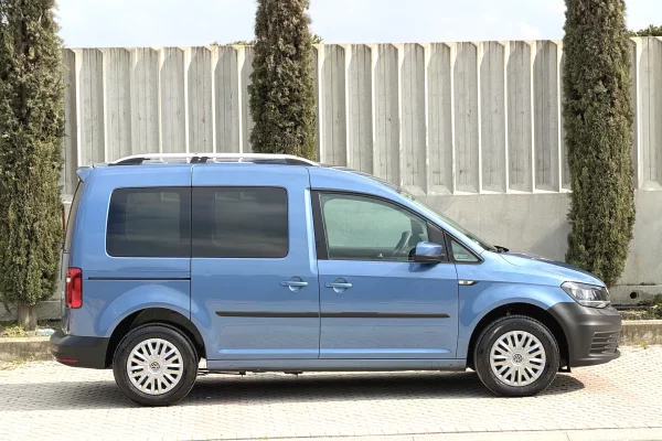 Makina ne shitje ne Durres, Volkswagen, 2020 Diesel,Kambio Automatik Pagesa 1,500,000  Leke.