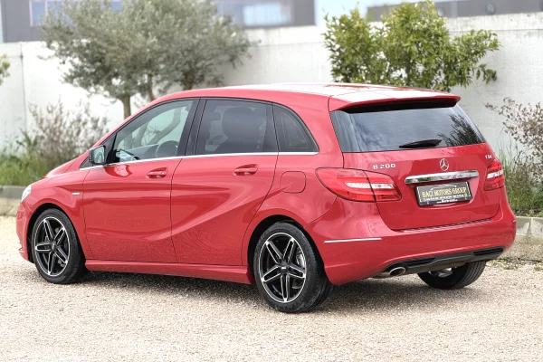 Cars for sale in Durres, Mercedes-Benz, 2013 Diesel,Kambio Automatik Payment 900,000  Leke.