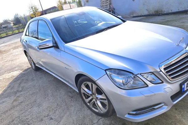 Cars for sale in Tirana, Mercedes-Benz, 2012 Diesel,Kambio Automatik Payment 6,000  Euro.