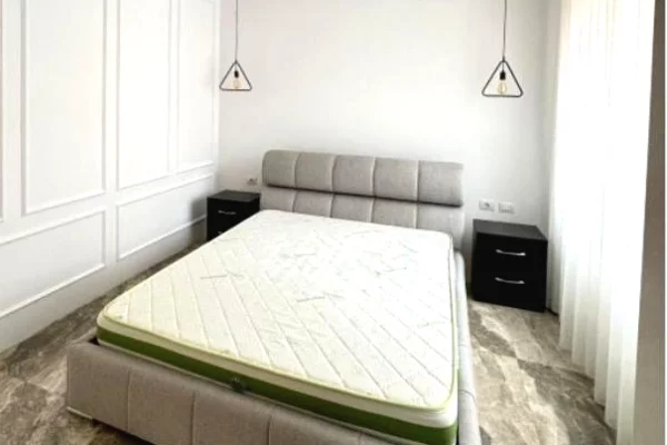 Shtepi me qera 1+1 ne Tirane - 650 Euro