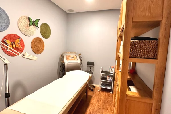 Ambient biznesi me qera 1+1 ne Tirane - 1,500 Euro