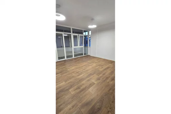 Shtepi ne shitje Apartament ne Tirane, 2+1, Mobilimi Bosh, pa mobiluar, Pagesa 218,000  Euro.