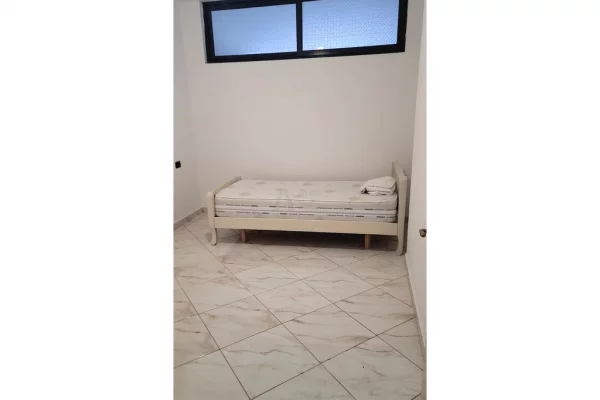 Shtepi me qera 2+1 ne Tirane - 350 Euro