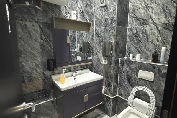  Ambient Biznesi Ekskluziv me Qira – Lokacion Strategjik!