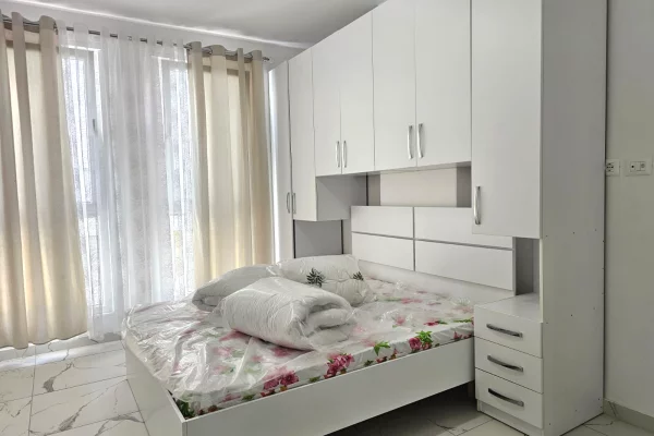 Shtepi me qera 2+1 ne Tirane - 500 Euro