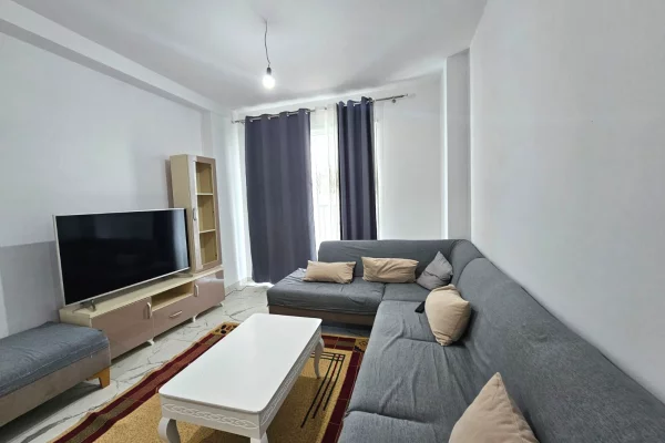 Shtepi me qera 2+1 ne Tirane - 500 Euro