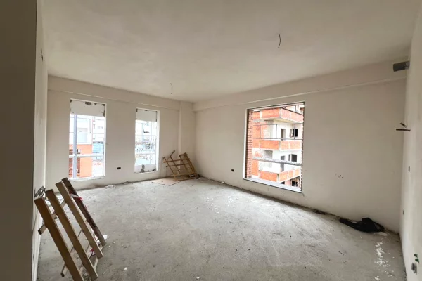 Apartment for sale in Tirana 2+1, Emty