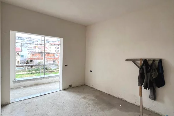 Apartment for sale in Tirana 2+1, Emty