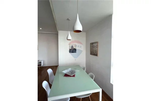 Shtepi me qera 2+1 ne Tirane - 60,000 Leke