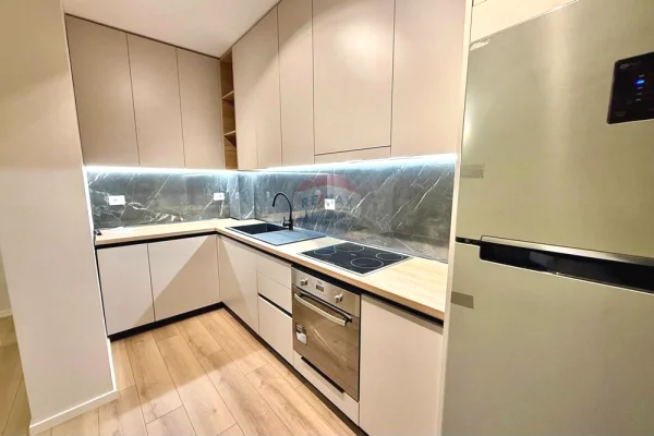 Shtepi me qera 2+1 ne Tirane - 50,000 Leke