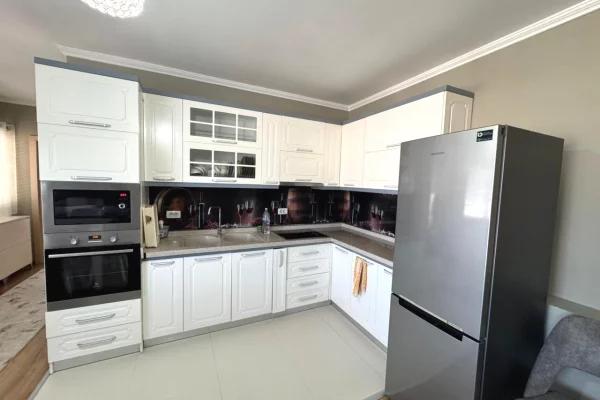 Shtepi me qera 2+1 ne Tirane - 65,000 Leke