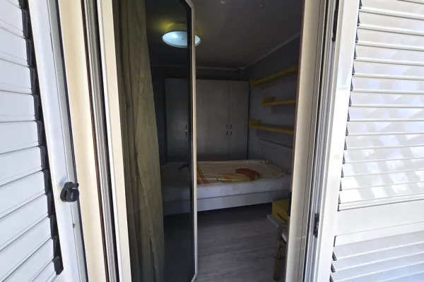 Shtepi ne shitje Apartament ne Tirane, 3+1, Mobilimi E mobiluar, Pagesa 220,000  Euro.