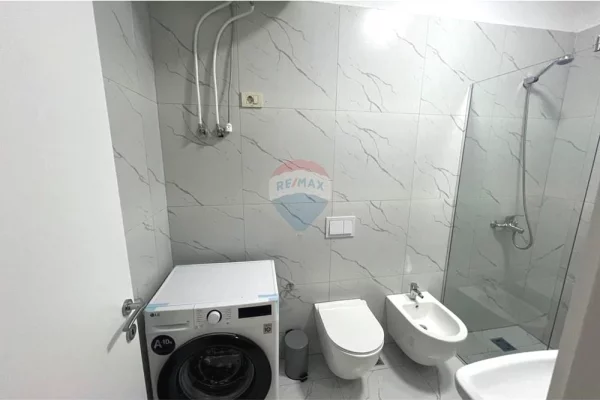 Shtepi me qera Apartament ne Tirane, 1+1, Mobilimi E mobiluar, Pagesa 750  Euro.