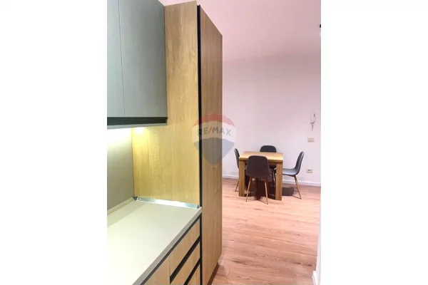 Shtepi me qera Apartament ne Tirane, 1+1, Mobilimi E mobiluar, Pagesa 750  Euro.