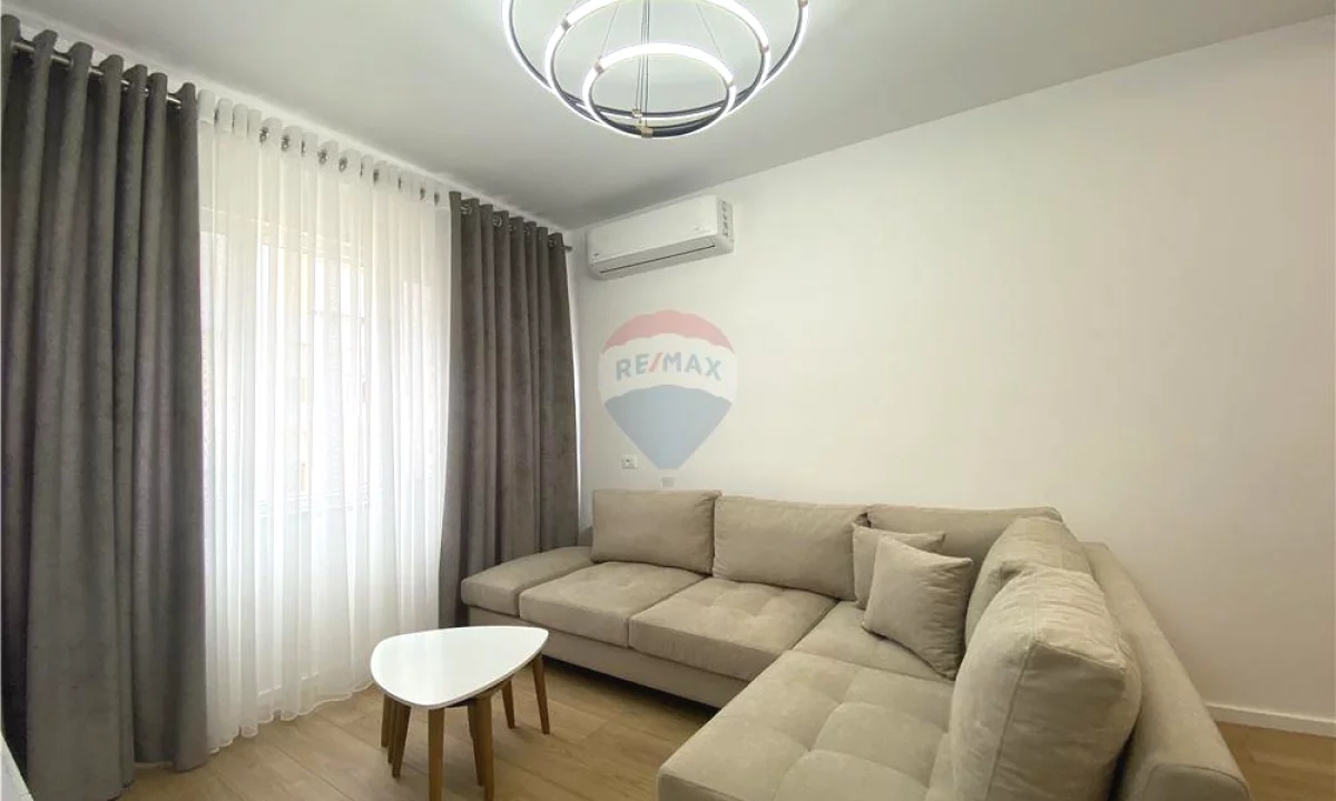 Shtepi ne shitje Apartament ne Tirane, 1+1, Mobilimi E mobiluar, Pagesa 150,000  Euro.