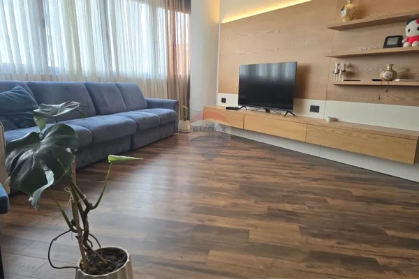 Shtepi ne shitje 2+1 ne Tirane - 290,000 Euro