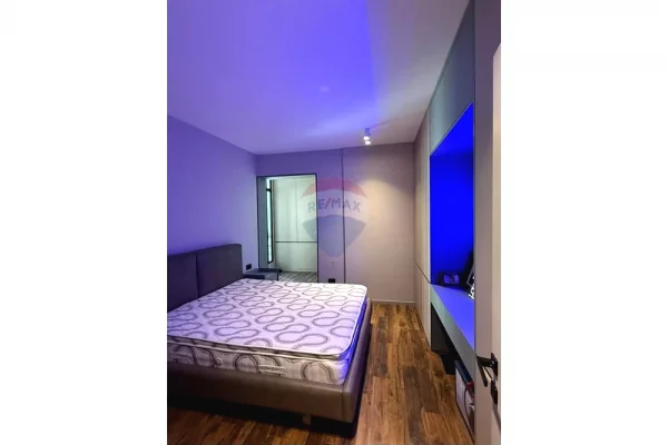 Shtepi ne shitje Apartament ne Tirane, 2+1, Mobilimi E mobiluar, Pagesa 290,000  Euro.