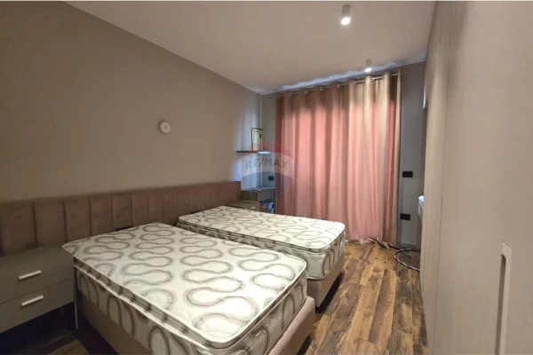Shtepi ne shitje Apartament ne Tirane, 2+1, Mobilimi E mobiluar, Pagesa 290,000  Euro.