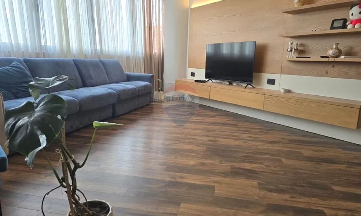 Shtepi ne shitje Apartament ne Tirane, 2+1, Mobilimi E mobiluar, Pagesa 290,000  Euro.