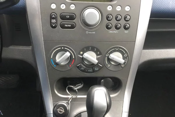 Cars for sale in Elbasan, Opel, 2012 gasoline-gas,Kambio Automatik Payment 4,600  Euro.