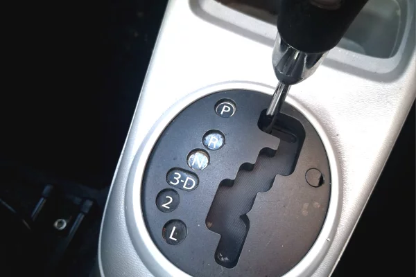 Makina ne shitje ne Lushnje, Nissan, 2010 Benzine,Kambio Automatik Pagesa 4,300  Euro.