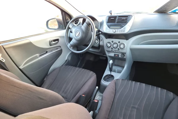 Makina ne shitje ne Lushnje, Nissan, 2010 Benzine,Kambio Automatik Pagesa 4,300  Euro.