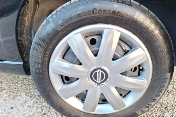 Makina ne shitje ne Lushnje, Nissan, 2010 Benzine,Kambio Automatik Pagesa 4,300  Euro.