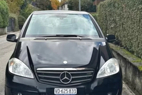 Makina ne shitje  ne Elbasan - 4,300 Euro