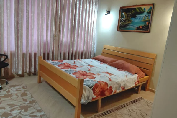 Shtepi me qera 1+1 ne Durres - 37,000 Leke