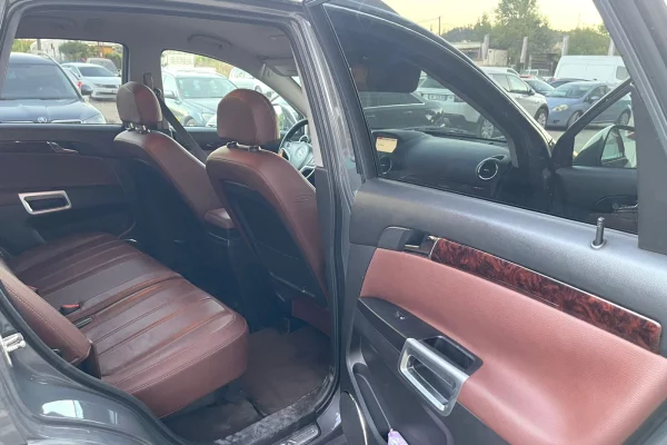 Makina ne shitje ne Tirane, Opel, 2012 Diesel,Kambio Automatik Pagesa 6,300  Euro.