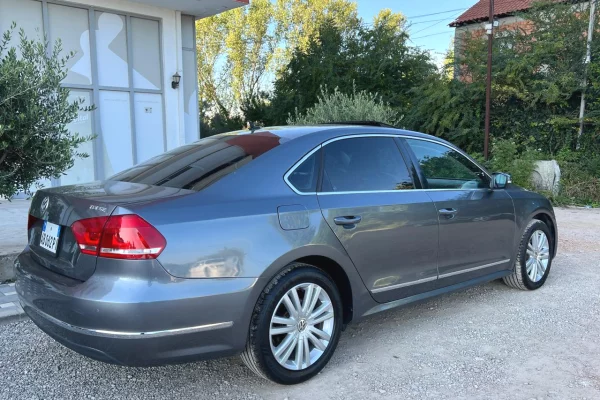 Makina ne shitje ne Tirane, Volkswagen, 2014 Diesel,Kambio Automatik Pagesa 7,500  Euro.