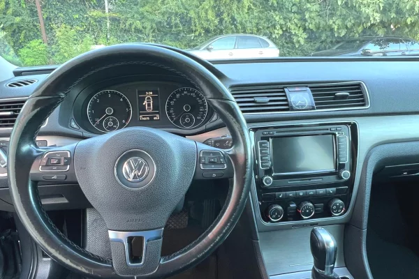 Makina ne shitje ne Tirane - 7,500 Euro