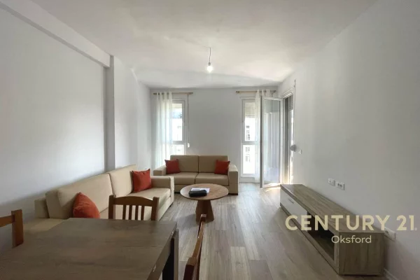 Shtepi me qera Apartament ne Tirane, 2+1, Mobilimi E mobiluar, Pagesa 500  Euro.