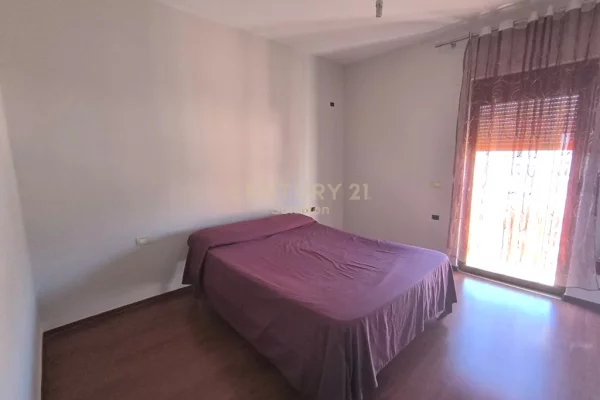 Shtepi me qera 3+1 ne Tirane - 520 Euro